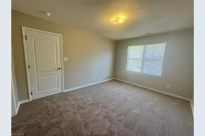 3236 Ridgewood Place Drive, Winston-Salem, NC 27107 - Photo 8