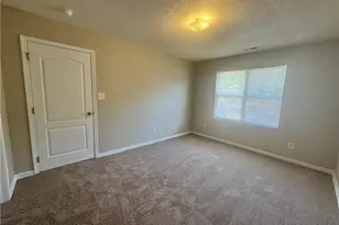 3236 Ridgewood Pl Dr, Winston-Salem, NC 27107 - Photo 8