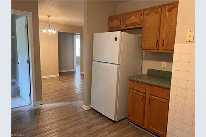 3236 Ridgewood Place Drive, Winston-Salem, NC 27107 - Photo 4