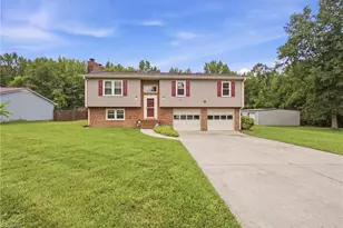 136 Stratford Rd, Lexington, NC 27292 - Photo 1