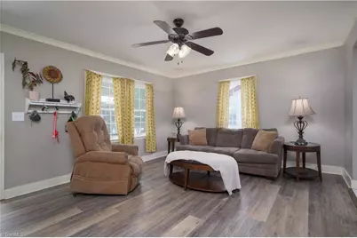 923 South Street, Mount Airy, NC 27030 - Photo 4