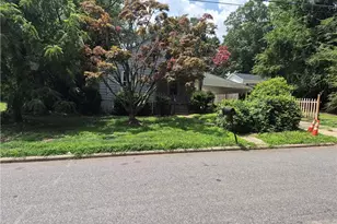 1819 J Ave, Greensboro, NC 27403 - Photo 2
