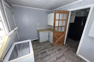 1819 J Ave, Greensboro, NC 27403 - Photo 10