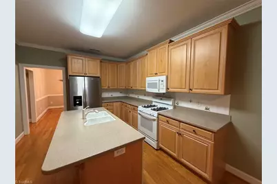 2208 Anchoridge Avenue, High Point, NC 27265 - Photo 10