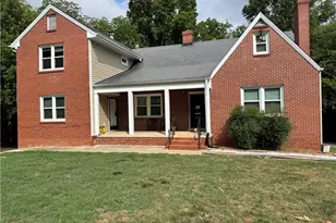 744 Crescent Dr, Reidsville, NC 27320 - Photo 1