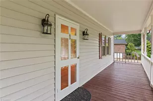 1912 Inman Cir, Mount Airy, NC 27030 - Photo 4
