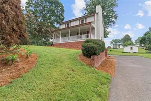 1912 Inman Cir, Mount Airy, NC 27030 - Photo 2