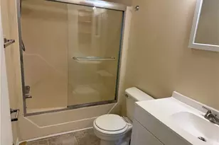 506 Summit St, Madison, NC 27025 - Photo 12
