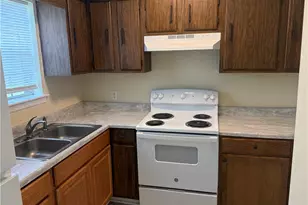 506 Summit St, Madison, NC 27025 - Photo 4