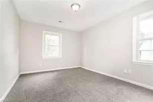 4109 Butterfield Dr, Greensboro, NC 27405 - Photo 14