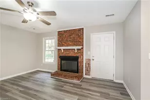 4109 Butterfield Dr, Greensboro, NC 27405 - Photo 10