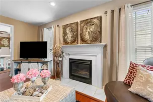 1315 Camden Pl Ct, Winston-Salem, NC 27103 - Photo 4