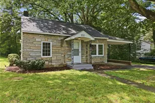 221 Zollicoffer Ave, Henderson, NC 27536 - Photo 1