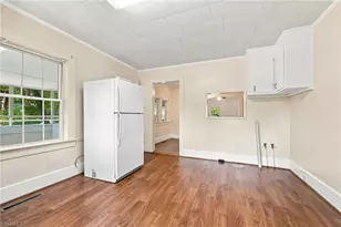 221 Zollicoffer Ave, Henderson, NC 27536 - Photo 10
