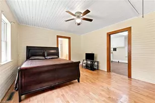 221 Zollicoffer Ave, Henderson, NC 27536 - Photo 18