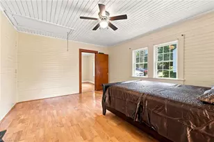 221 Zollicoffer Ave, Henderson, NC 27536 - Photo 20