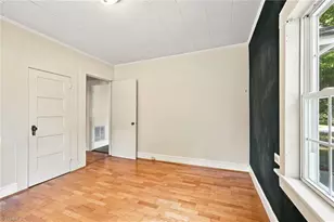 221 Zollicoffer Ave, Henderson, NC 27536 - Photo 14