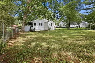 221 Zollicoffer Ave, Henderson, NC 27536 - Photo 34