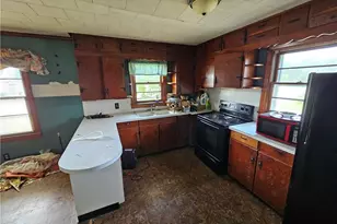 219 Cedarbrook Rd, Jonesville, NC 28642 - Photo 6
