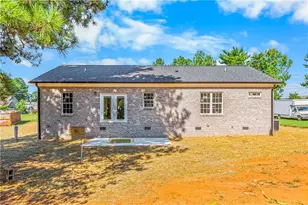 2459 Griffith Rd, Winston-Salem, NC 27103 - Photo 12