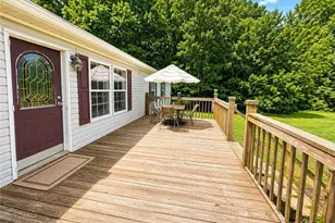 219 Sidden St, Mount Airy, NC 27030 - Photo 2