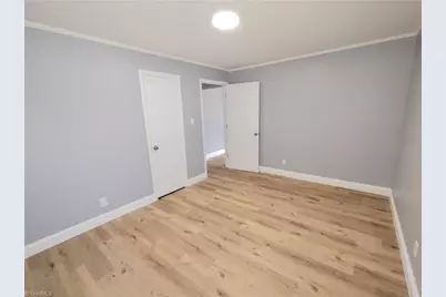 826 Graylyn Drive, High Point, NC 27263 - Photo 10