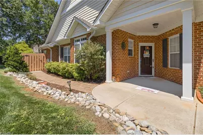 102 Kestrel Court, Mebane, NC 27302 - Photo 2