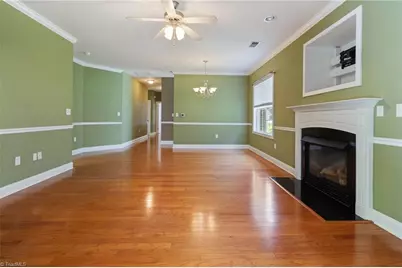 102 Kestrel Court, Mebane, NC 27302 - Photo 8