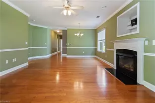 102 Kestrel Ct, Mebane, NC 27302 - Photo 8