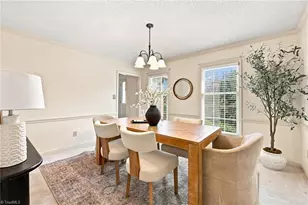 413 Hollinswood Ave, Winston-Salem, NC 27103 - Photo 6