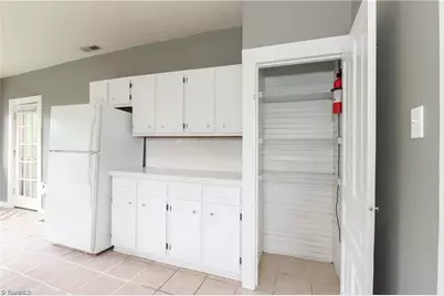 1025 West End Boulevard, Winston-Salem, NC 27101 - Photo 28