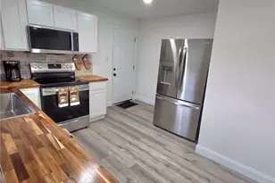 1418 24th St, Winston-Salem, NC 27105 - Photo 4
