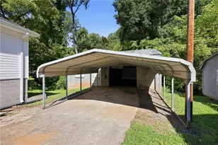 1313 Fairfield Dr, Winston-Salem, NC 27127 - Photo 24