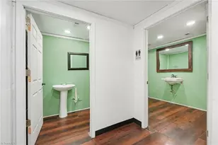 100/104 S Market St, Madison, NC 27025 - Photo 28