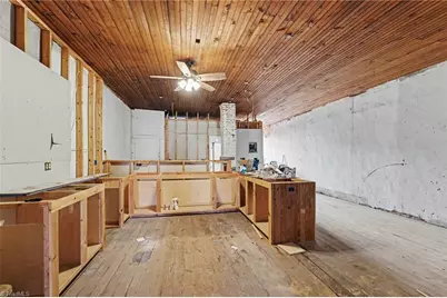 100/104 S Market Street, Madison, NC 27025 - Photo 42