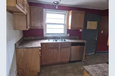 4013 Avera Avenue, Winston-Salem, NC 27106 - Photo 10