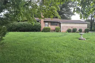 4013 Avera Ave, Winston-Salem, NC 27106 - Photo 2