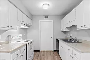 2230 Sunderland Rd, Winston-Salem, NC 27103 - Photo 12