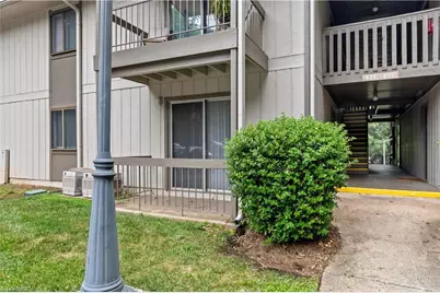 2230 Sunderland Road #42E, Winston-Salem, NC 27103 - Photo 2