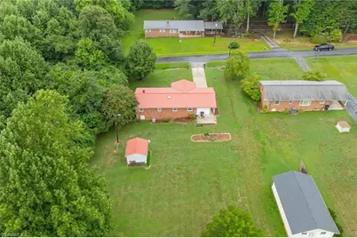 706 Fairwood Trail, Asheboro, NC 27205 - Photo 36