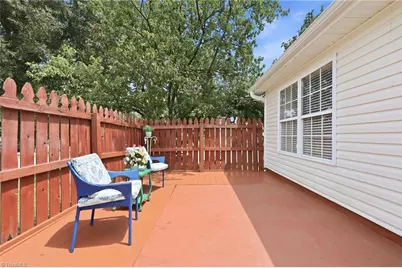 2036 Sweetbay Circle, Burlington, NC 27215 - Photo 28