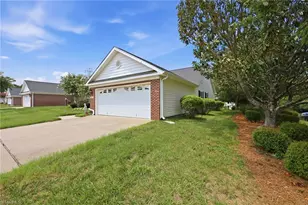 2036 Sweetbay Cir, Burlington, NC 27215 - Photo 38