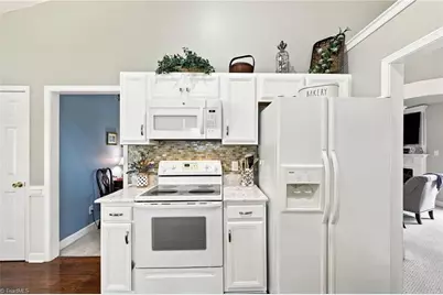 2036 Sweetbay Circle, Burlington, NC 27215 - Photo 12