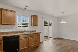4020 Tarrant Trace Cir, High Point, NC 27265 - Photo 10
