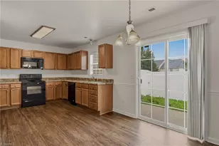 4020 Tarrant Trace Cir, High Point, NC 27265 - Photo 12