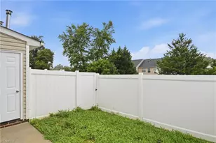 4020 Tarrant Trace Cir, High Point, NC 27265 - Photo 28