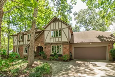 2014 La Vista Drive, High Point, NC 27265 - Photo 2