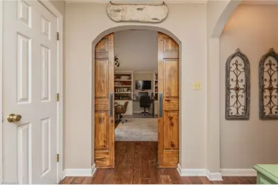 2014 La Vista Drive, High Point, NC 27265 - Photo 8