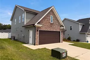 7463 Buckview Ct, Kernersville, NC 27284 - Photo 32