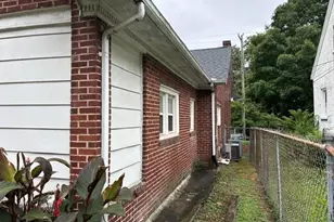 410 N Cedar St, Greensboro, NC 27401 - Photo 6